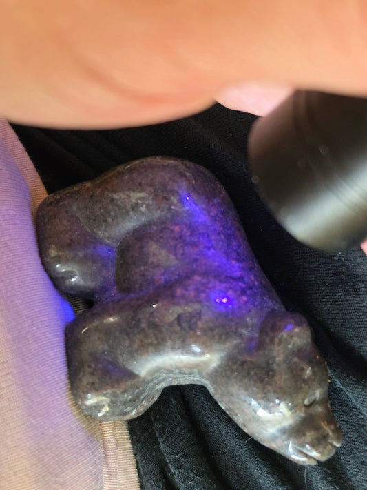 UV Reactive Sodalite Crystal Bear Carving