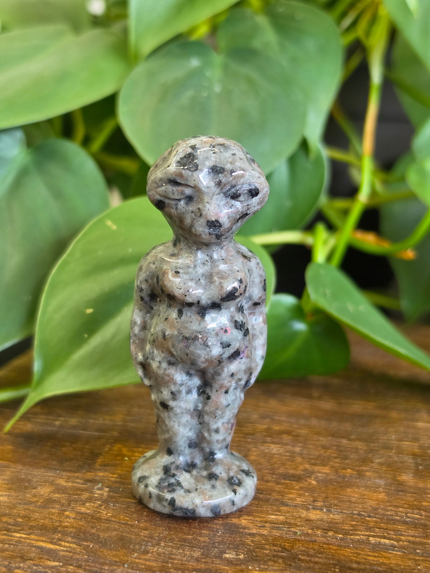 UV Reactive Sodalite Yooperlite Alien Carving "B"