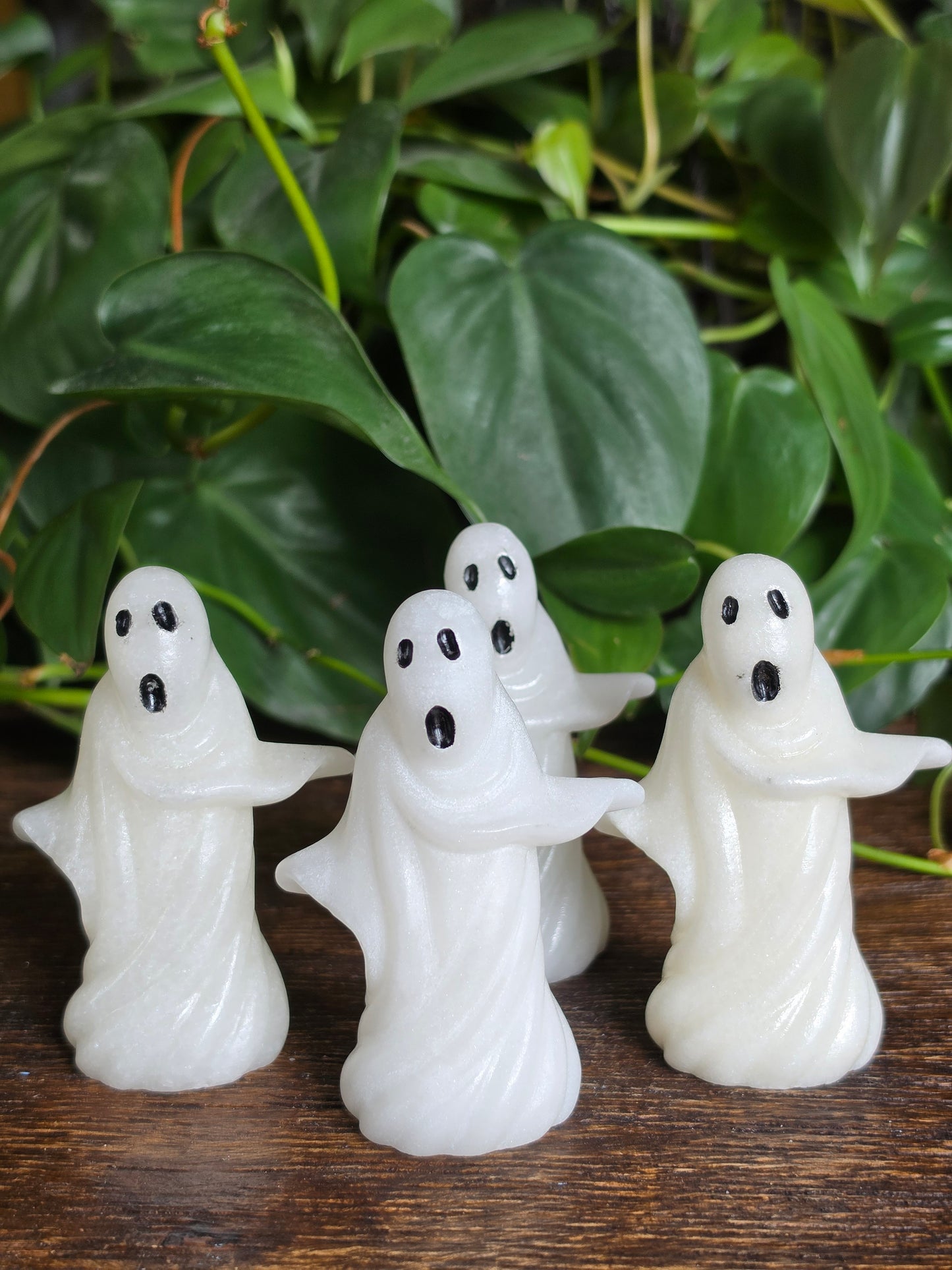 Calcite Marble Crystal Halloween Ghost Carving (One Piece)