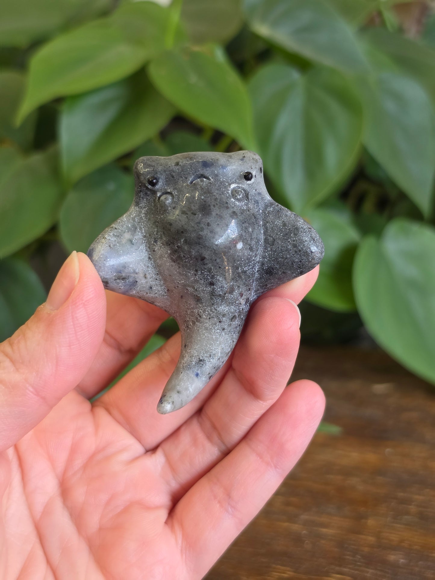 Sodalite Manta Ray Carving