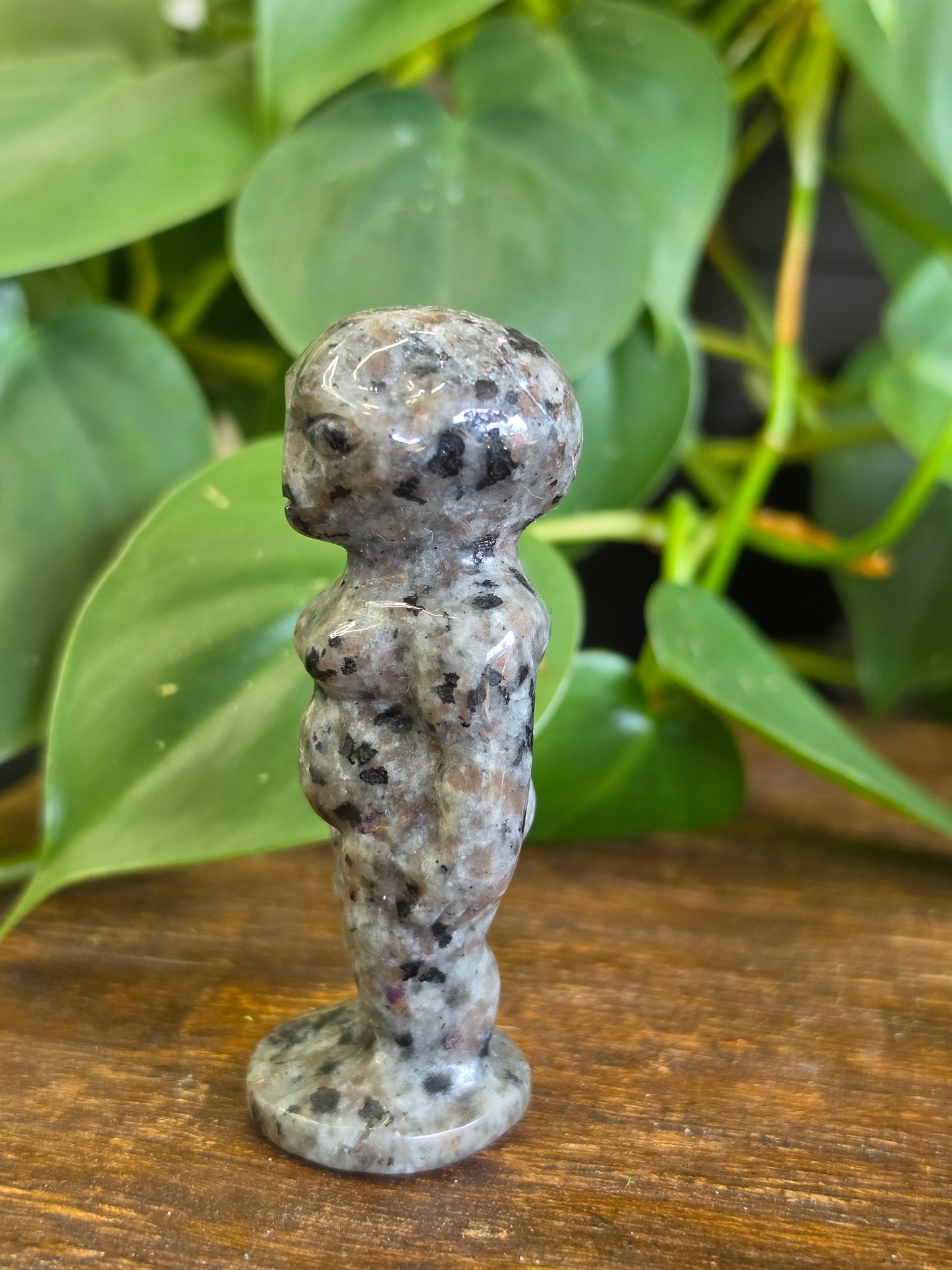 UV Reactive Sodalite Yooperlite Alien Carving "B"