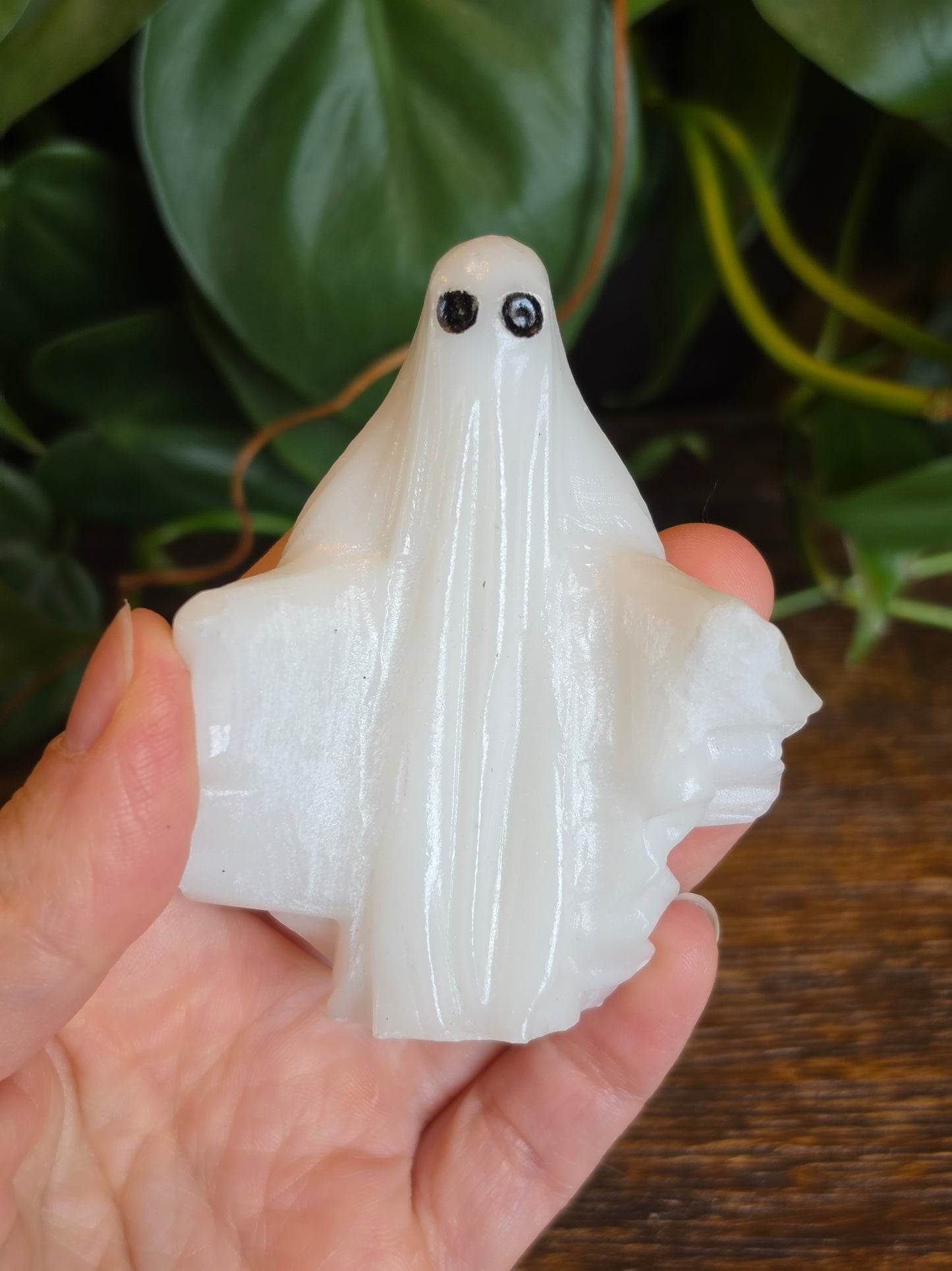 Calcite Marble Crystal Halloween Ghost Carving (One Piece)